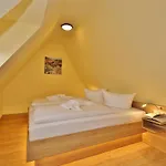 Maria Aurora Hotel 3*